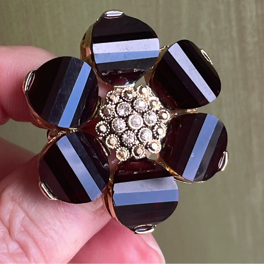 Vintage Thermoset Striped Flower Brooch Burgundy Rhinestone Gold Tone
